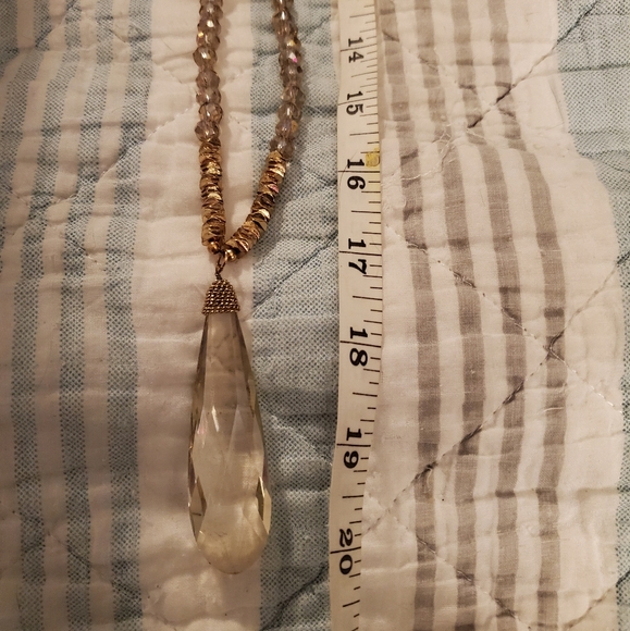 Crystal Pendent Necklace with Beads. - Picture 4 of 5